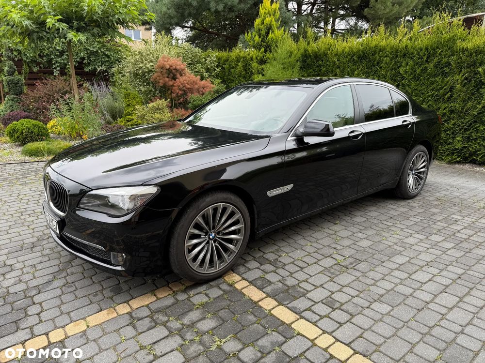 BMW Seria 7 740d - 4