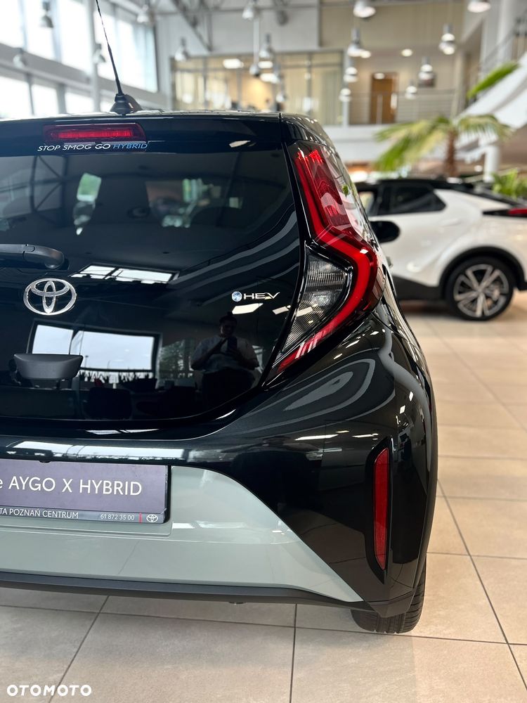 Toyota Aygo X Hybrid 1.5 Style e-CVT - 7