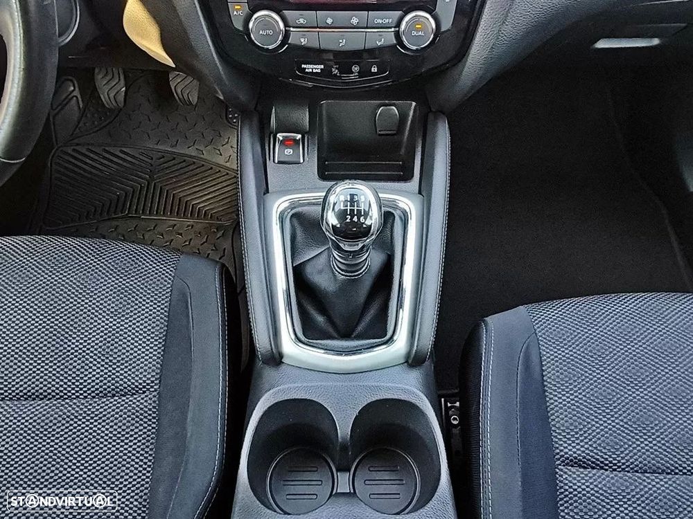 Nissan Qashqai 1.5 dCi N-Connecta RS+PS — fotografia 26