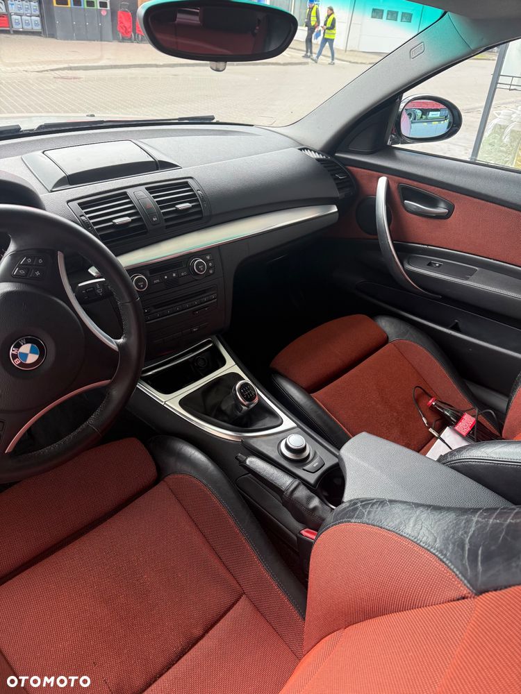 BMW Seria 1 123d - 10