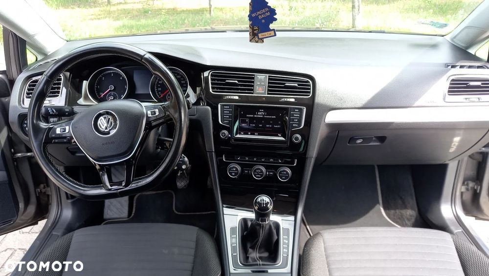 Volkswagen Golf 1.6 TDI BlueMotion Trendline - 10