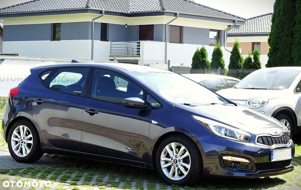 Kia Ceed - 5