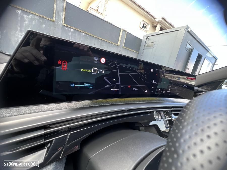Peugeot E-3008 73 kWh GT - 37