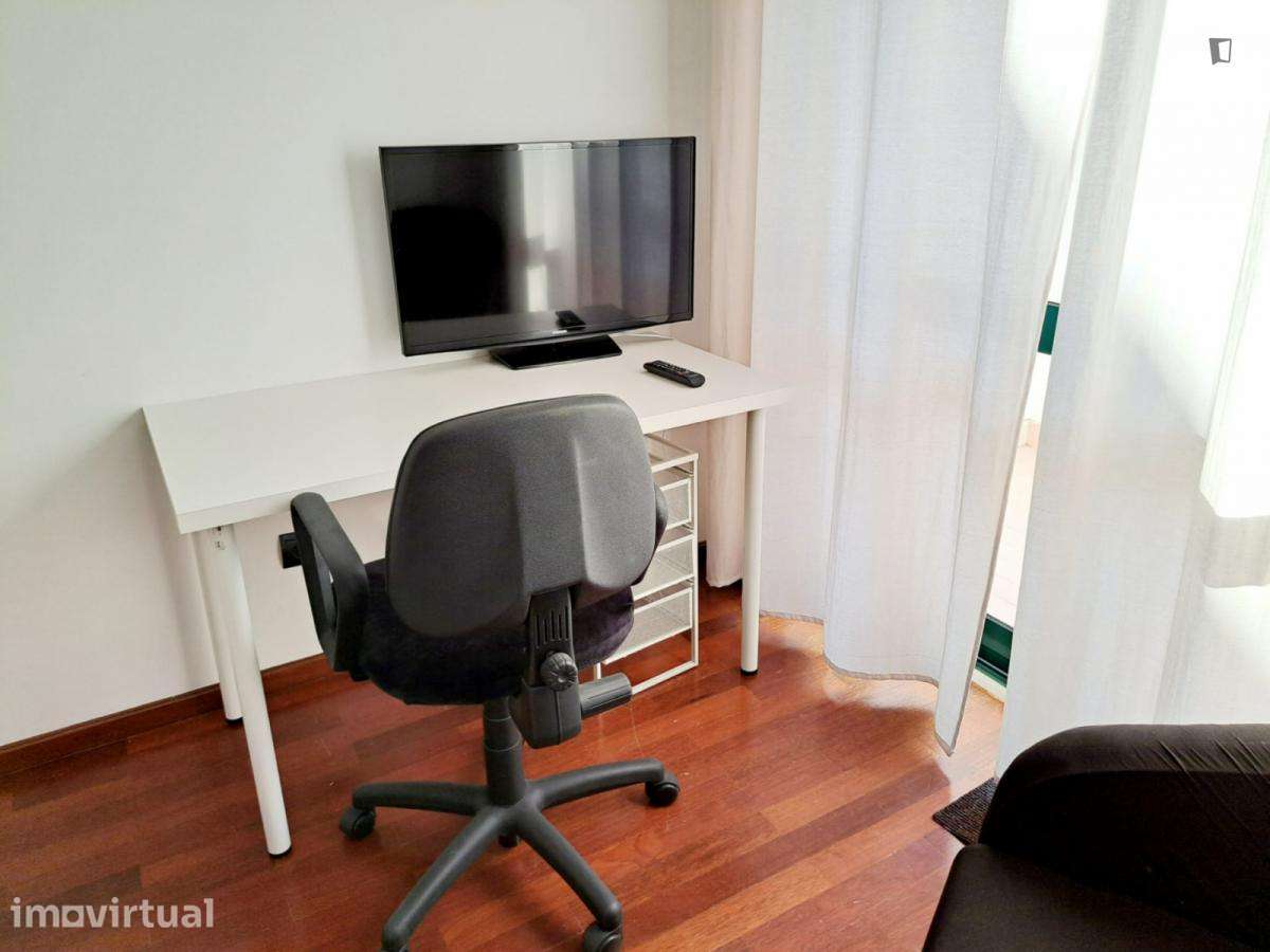 Quarto - localizado em Caparica Lisbon - Grande imagem: 4/27