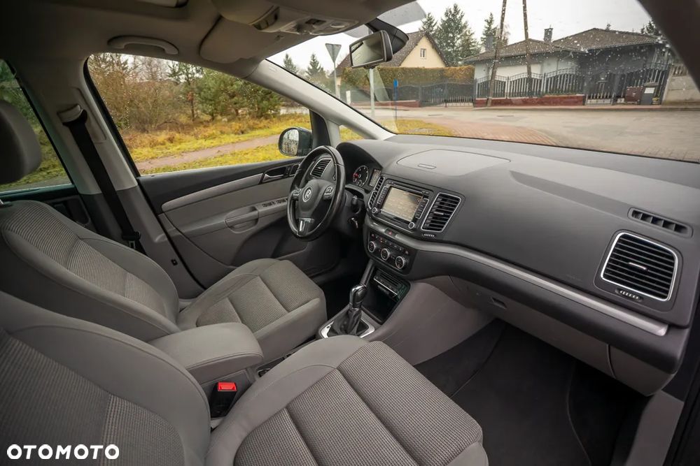 Volkswagen Sharan 2.0 TDI DSG BlueMotion Technology Comfortline - 34
