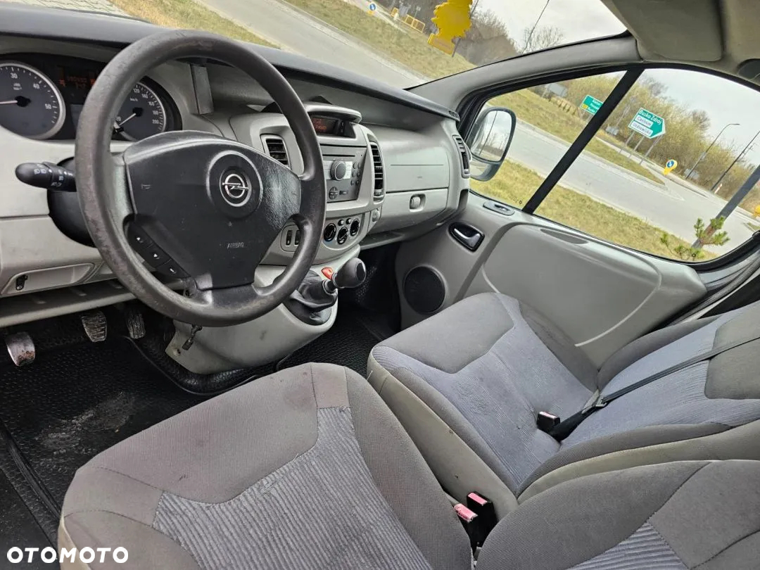 Opel Vivaro - 16