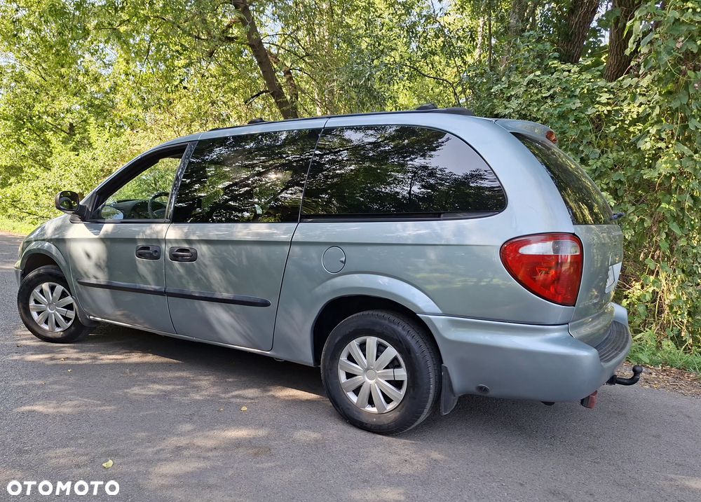 Chrysler Grand Voyager 3.3 LX - 28