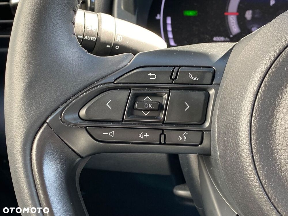 Toyota Yaris Hybrid 1.5 Style - 25