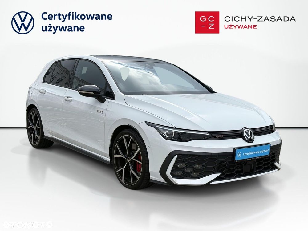 Volkswagen Golf 2025 photo 3