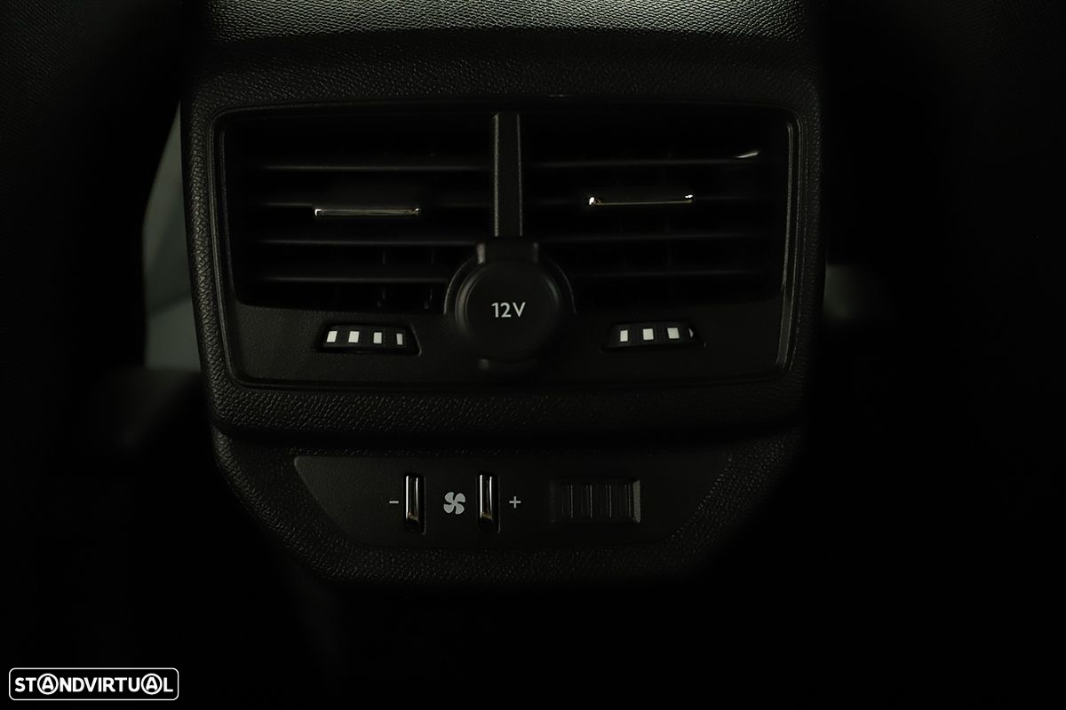 Peugeot 5008 1.2 PureTech Allure Pack EAT8 - 23