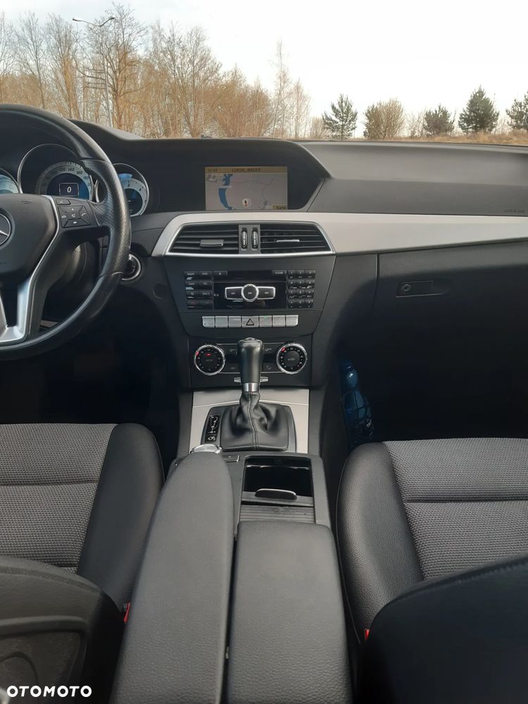Mercedes-Benz Klasa C 220 CDI DPF Automatik BlueEFFICIENCY Avantgarde - 7