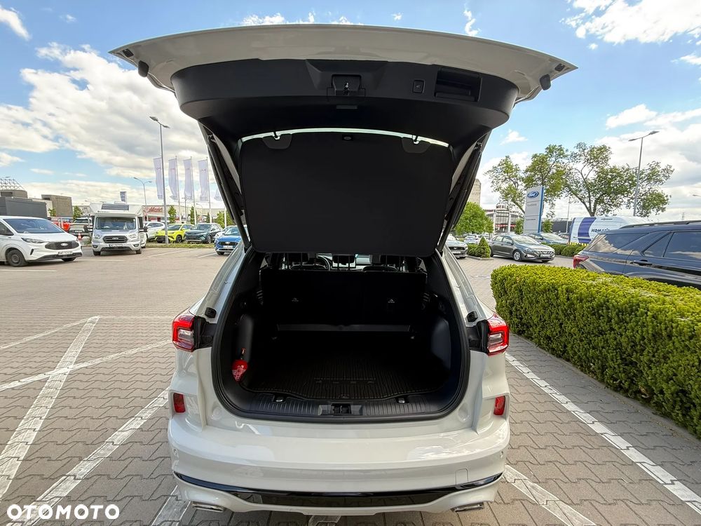 Ford Kuga 2.5 FHEV FWD Sound Edition eCVT - 11
