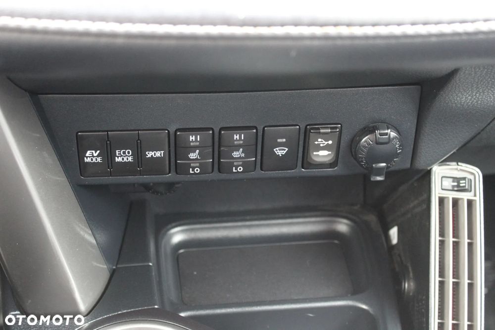 Toyota RAV4 - 21