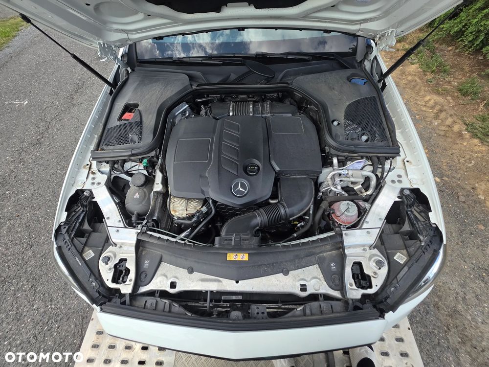 Mercedes-Benz Klasa E 300 de 9G-TRONIC Exclusive - 28