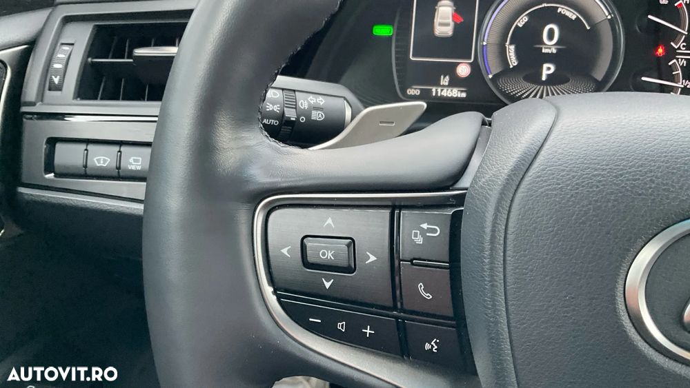 Lexus Seria ES 300h 2.5 TNGA HV 25H- 4X2 CVT Luxury - 31