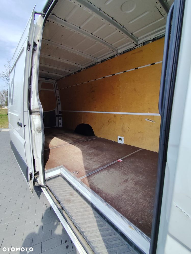Mercedes-Benz Sprinter - 10