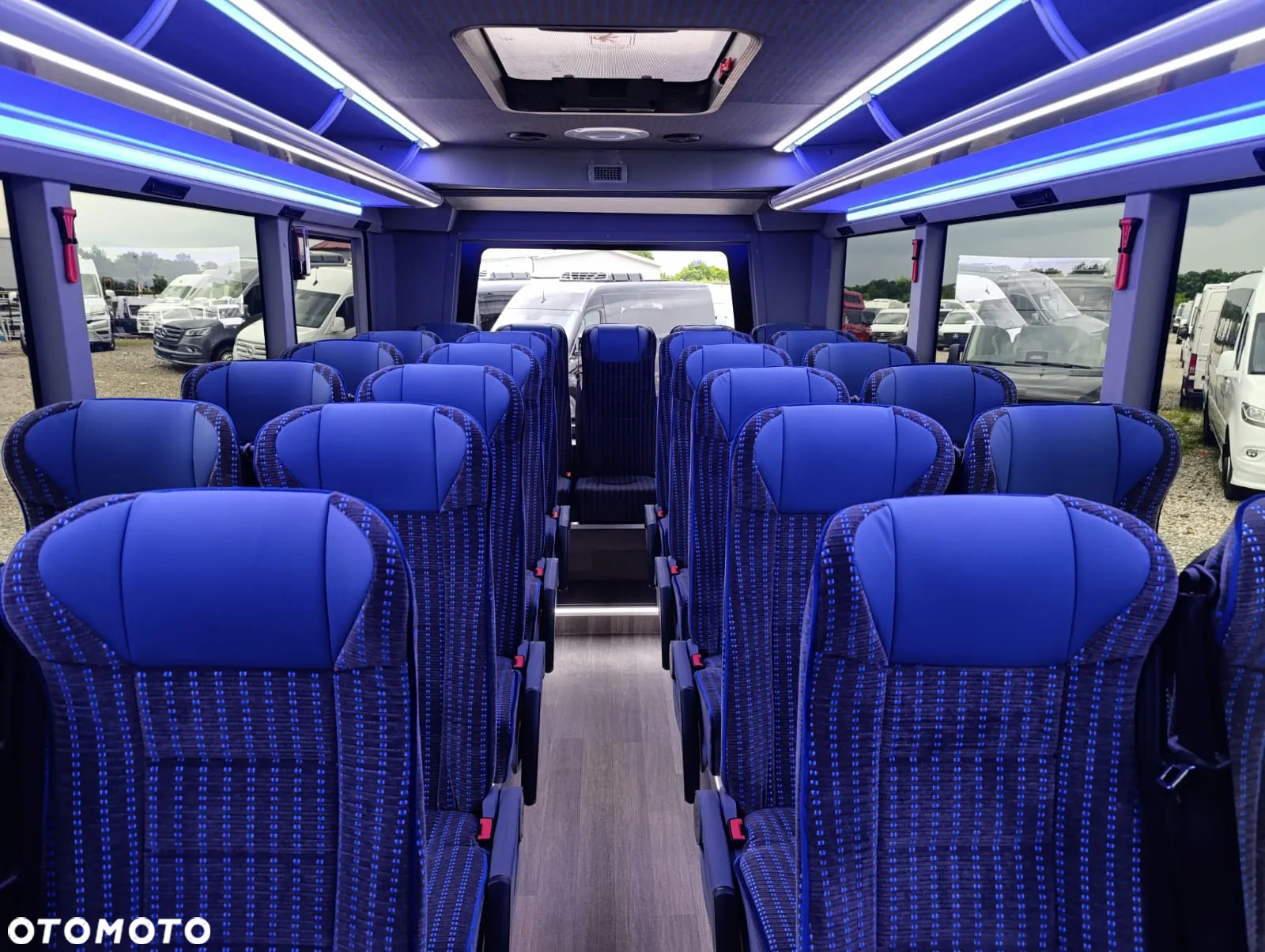 Mercedes-Benz Sprinter 519 - 23