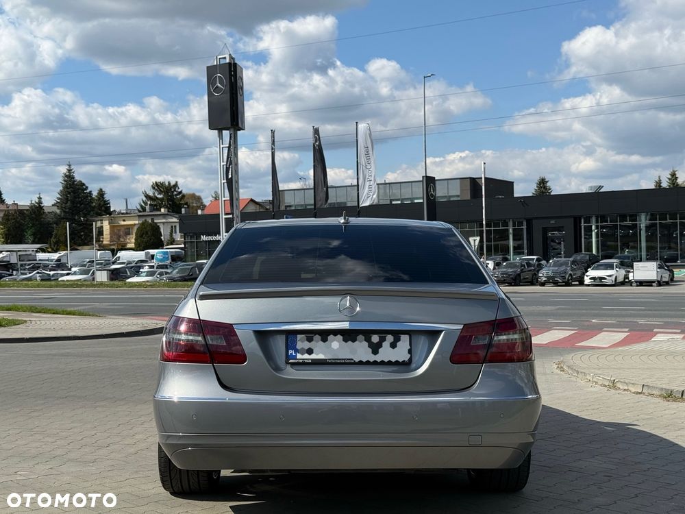 Mercedes-Benz Klasa E 200 CDI DPF BlueEFFICIENCY Automatik Avantgarde - 15