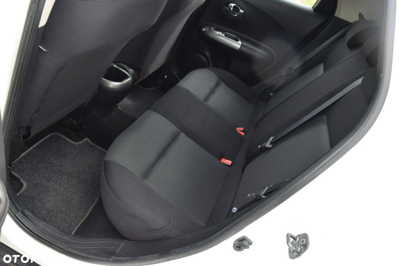 Nissan Juke 1.6 Acenta - 19