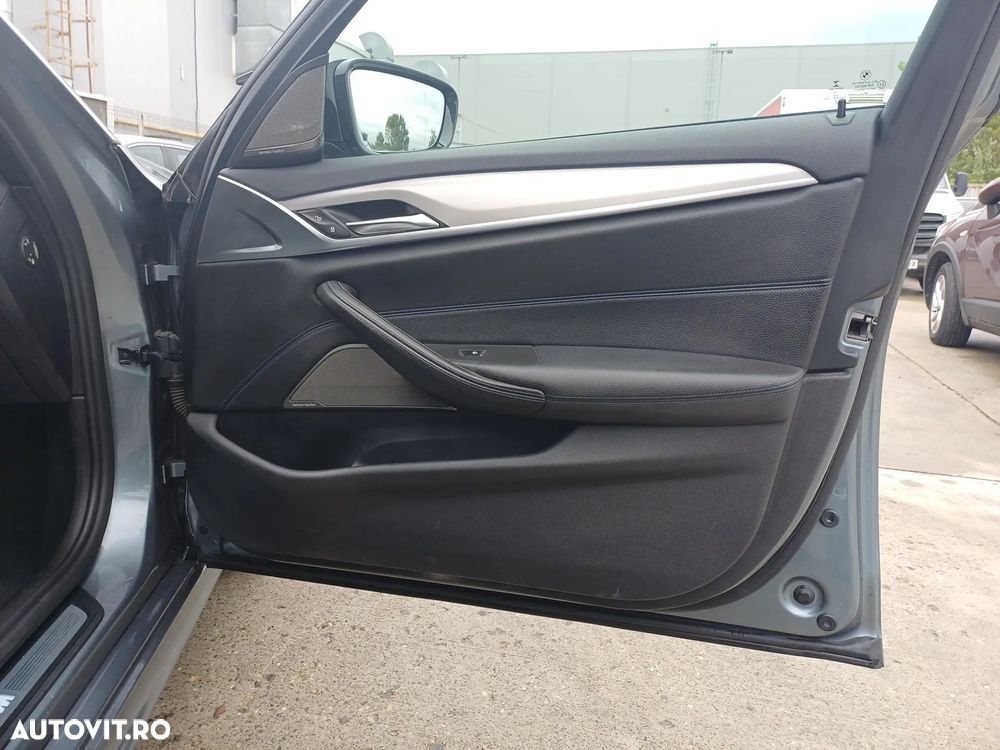 BMW Seria 5 530e AT PHEV - 24