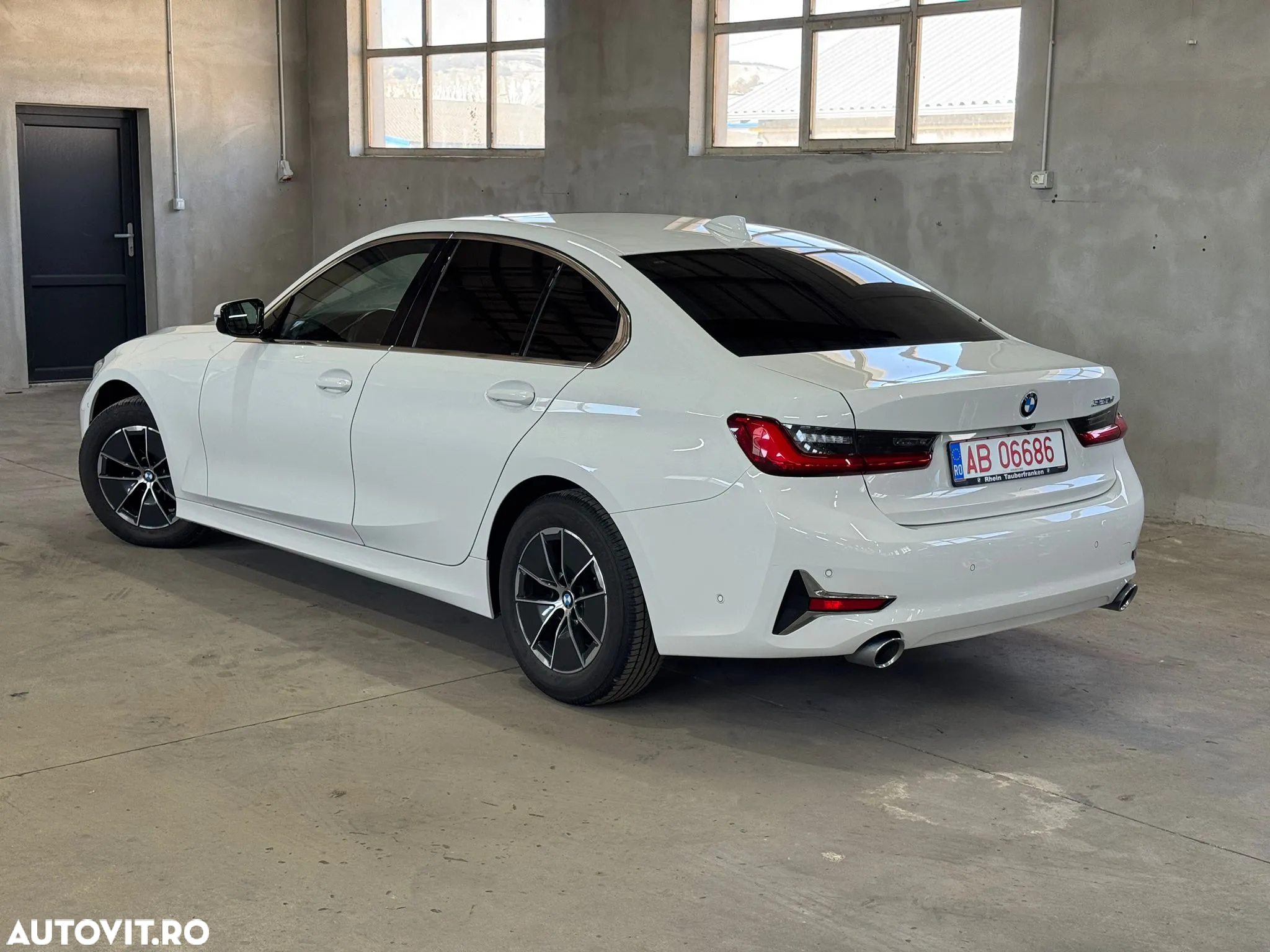 BMW Seria 3 320d AT MHEV - 3