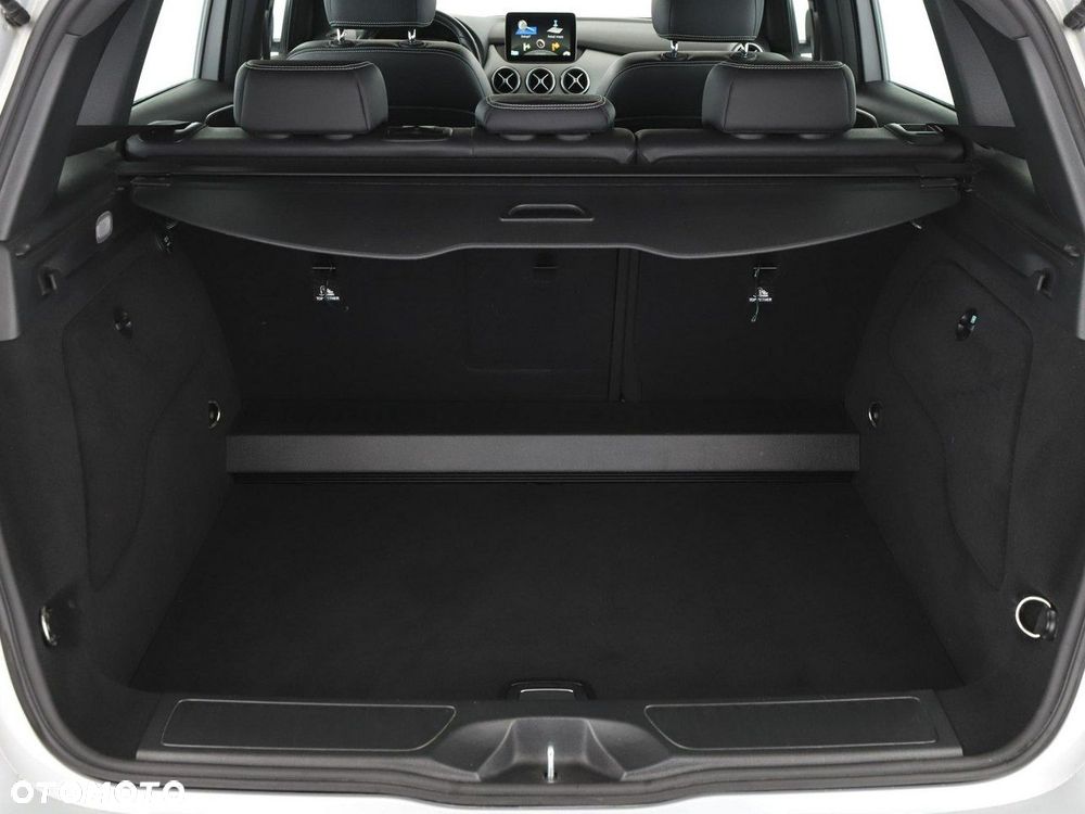 Mercedes-Benz Klasa B 180 (CDI) d 7G-DCT Urban - 21