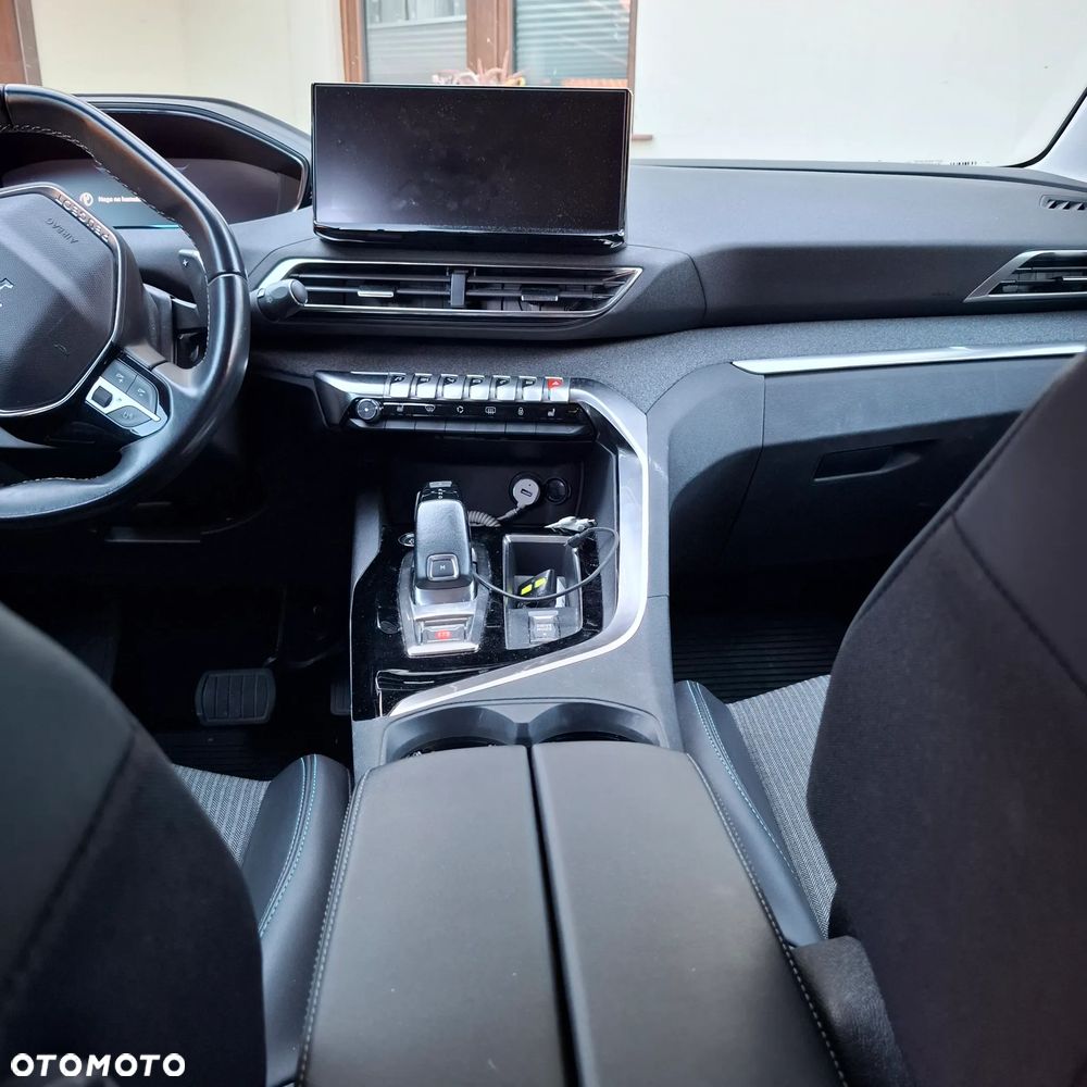 Peugeot 5008 - 10