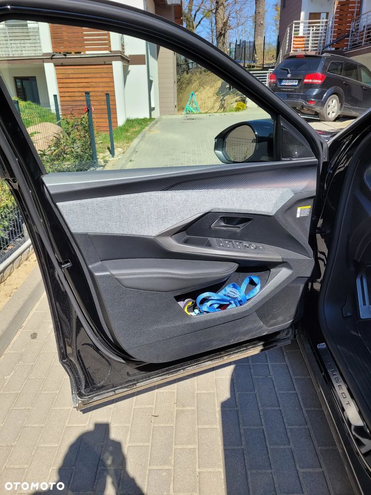 Peugeot 3008 1.2 PureTech mHEV GT S&S e-DCS6 - 10