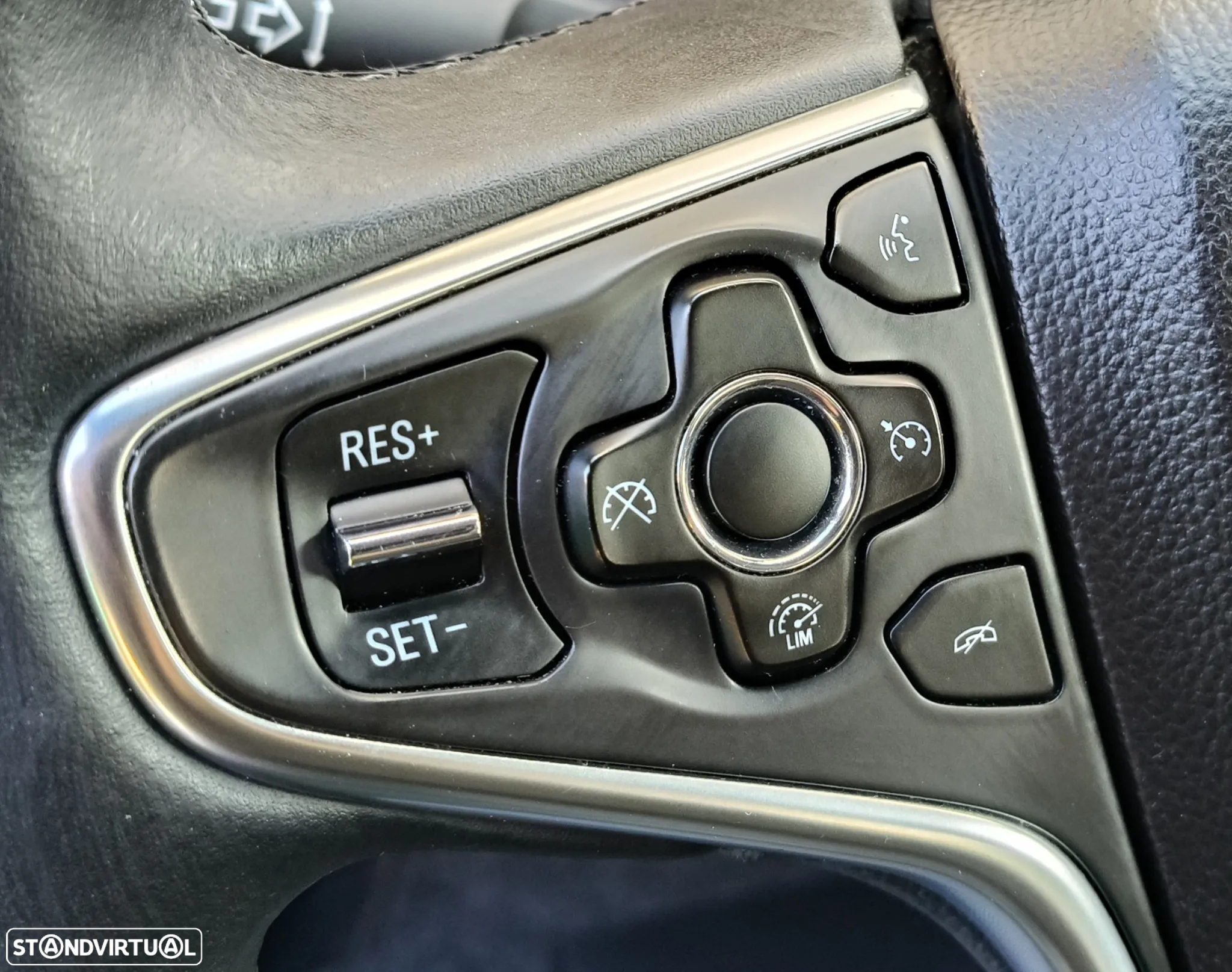 Opel Insignia 1.6 CDTi Executive S/S - 15