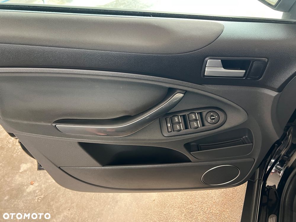 Ford Kuga - 13