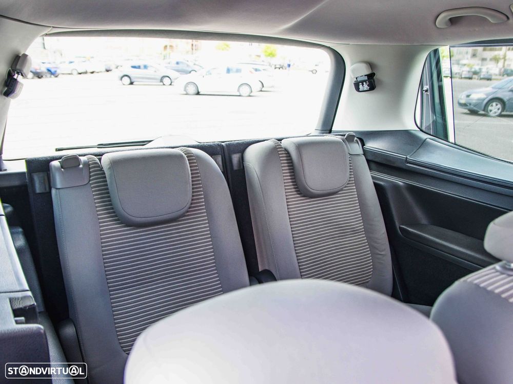 SEAT Alhambra 2.0 TDI Reference DSG Eco. - 32