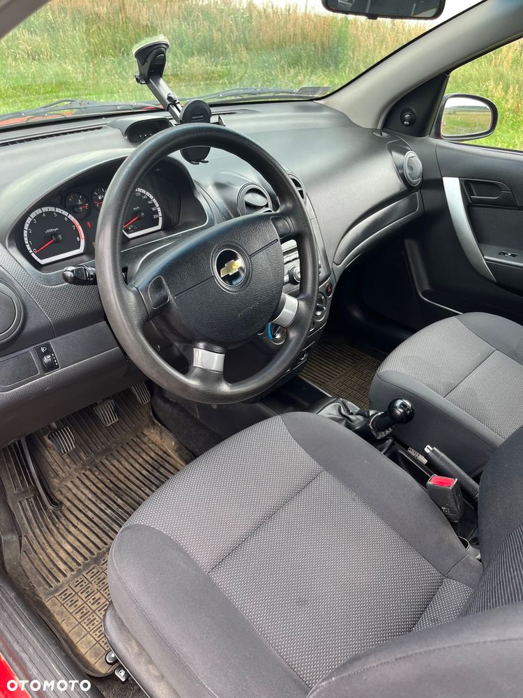 Chevrolet Aveo 1.2 16V Base - 15