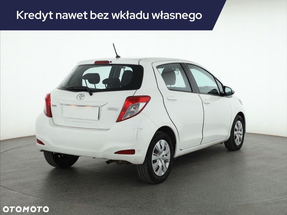 Toyota Yaris - 7
