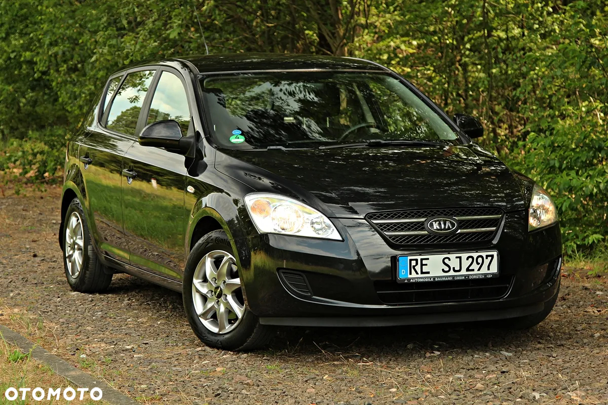 Kia Ceed - 4