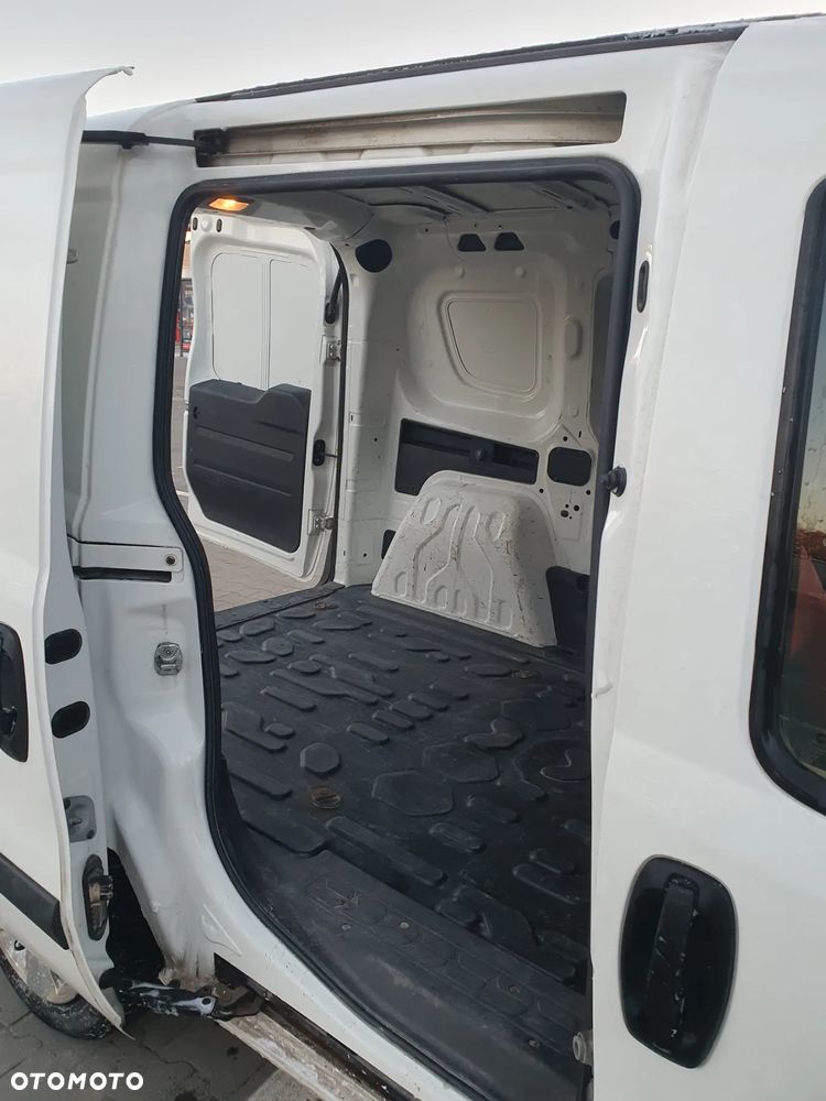 Fiat Doblo - 11