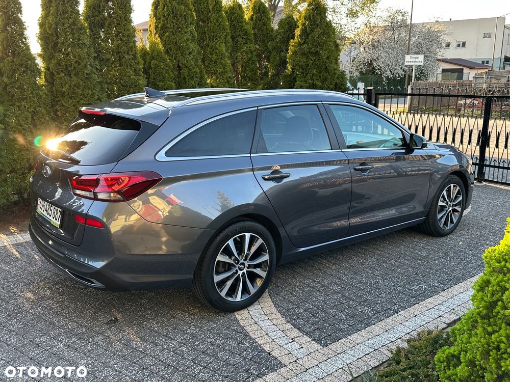 Hyundai i30 1.4 T-GDI DCT Premium - 4