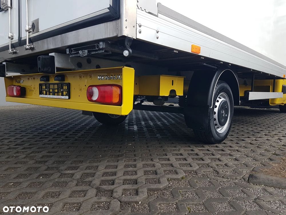 Renault MASTER KONTENER 8EP 4,22x2,23x2,23 KLIMA KRAJOWY MANUAL 6-BIEGÓW - 27