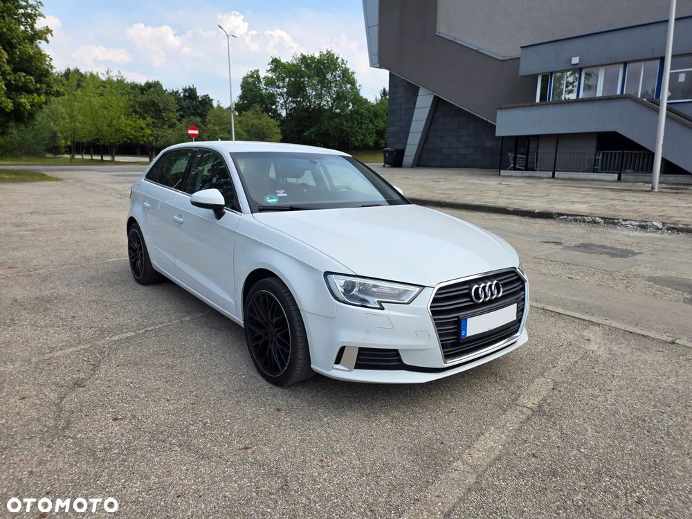 Audi A3 Sportback 1.5 TFSI cylinder on demand sport - 9