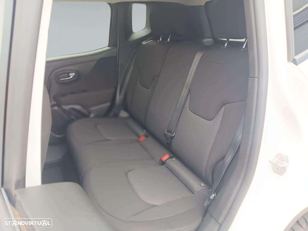 Jeep Renegade - 29
