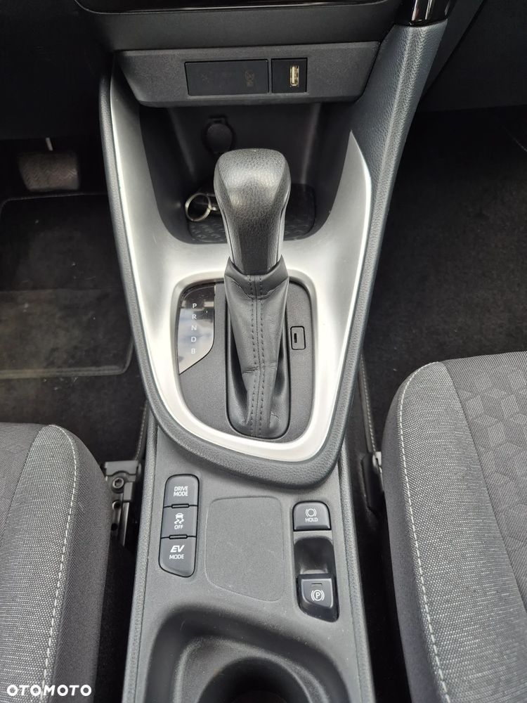 Toyota Yaris Hybrid 1.5 Premiere Edition - 27