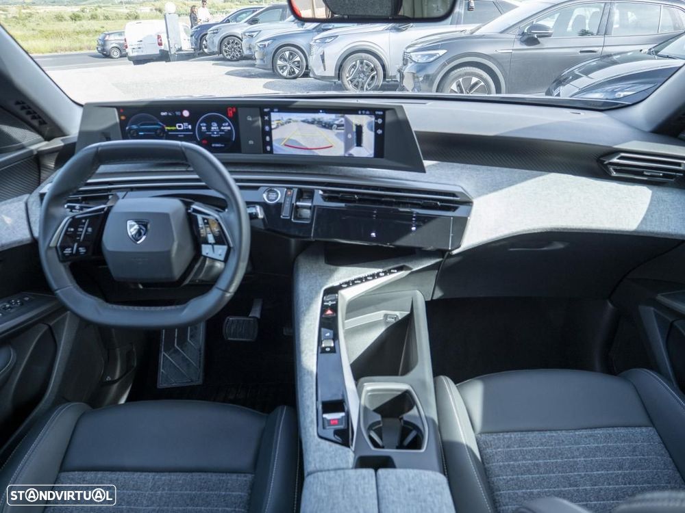 Peugeot E-5008 73 kWh Allure - 28