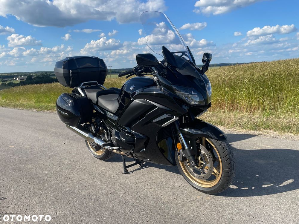 Yamaha FJR - 7
