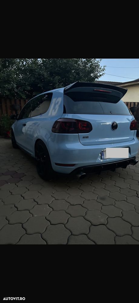 Volkswagen Golf - 5