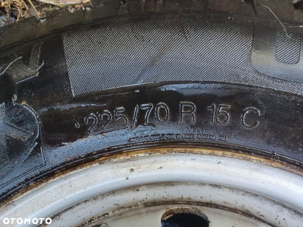 Felga Opona Koło 225 / 70 R 15 C Iveco Daily Mercedes Transit Renault Volkswagen - 2
