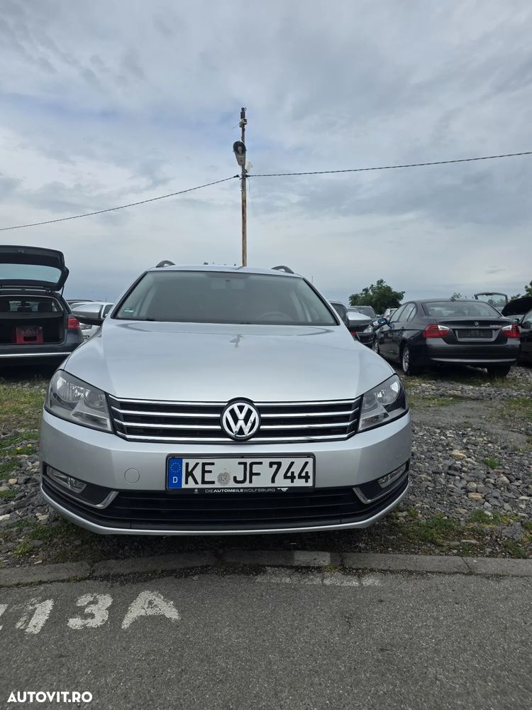 Volkswagen Passat - 2