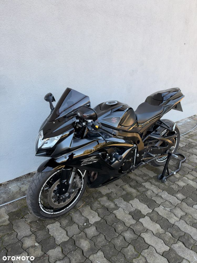 Suzuki GSX-R - 22