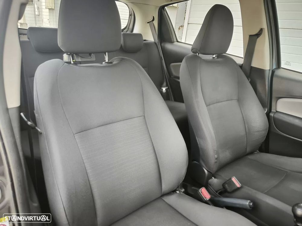 Toyota Yaris 1.4 D-4D ACtive+AC — fotografia 25