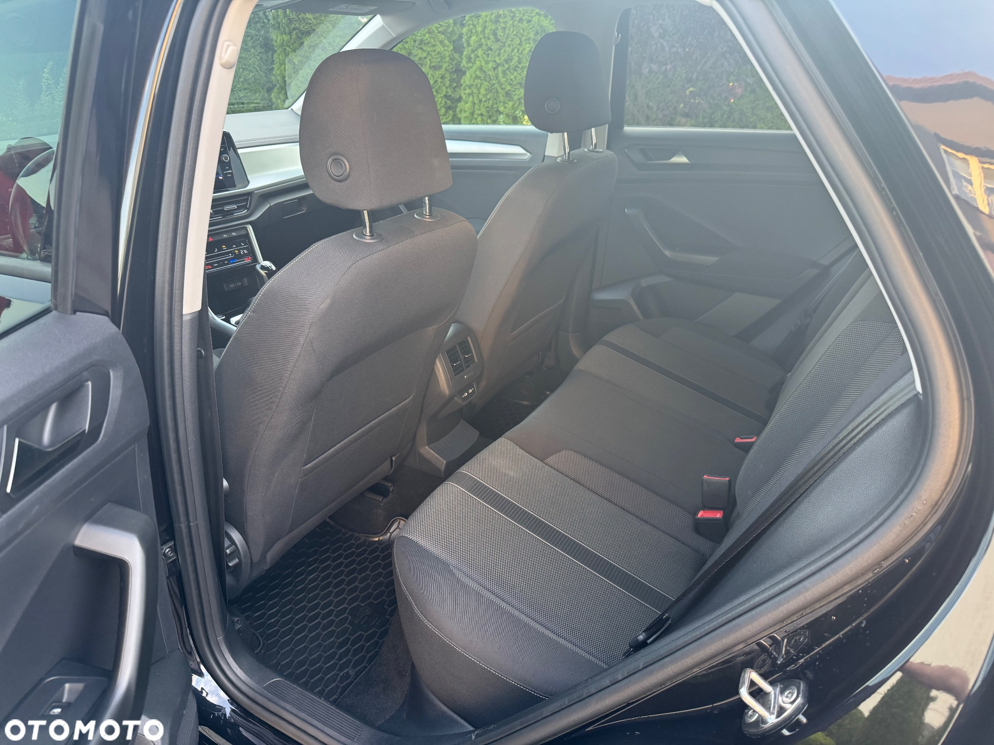 Volkswagen T-Roc 1.0 TSI Life - 32