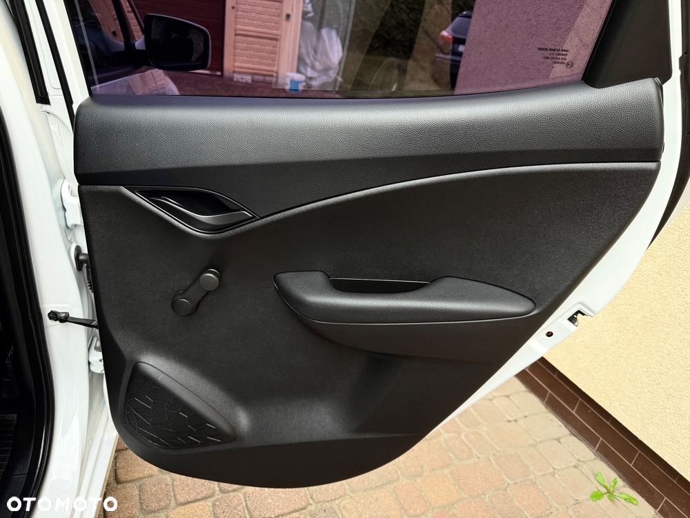 Hyundai ix20 1.4 Trend - 12