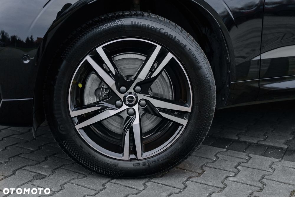 Volvo XC 60 T8 Plug-In Hybrid AWD Ultimate Dark - 2